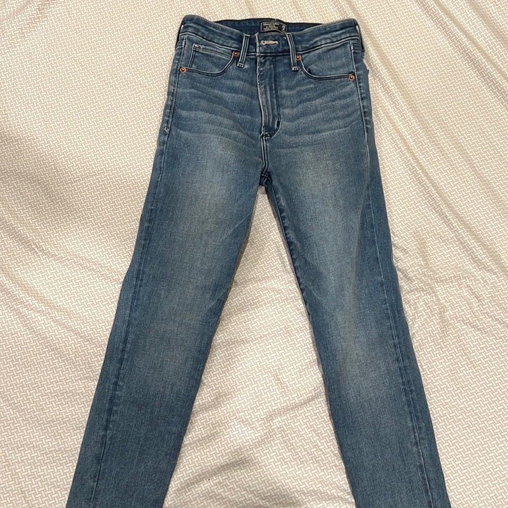 Abercrombie & Fitch Simone High Rise Super Skinny